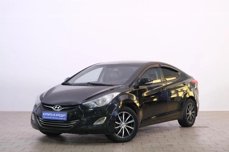 Hyundai Elantra 3 из 6