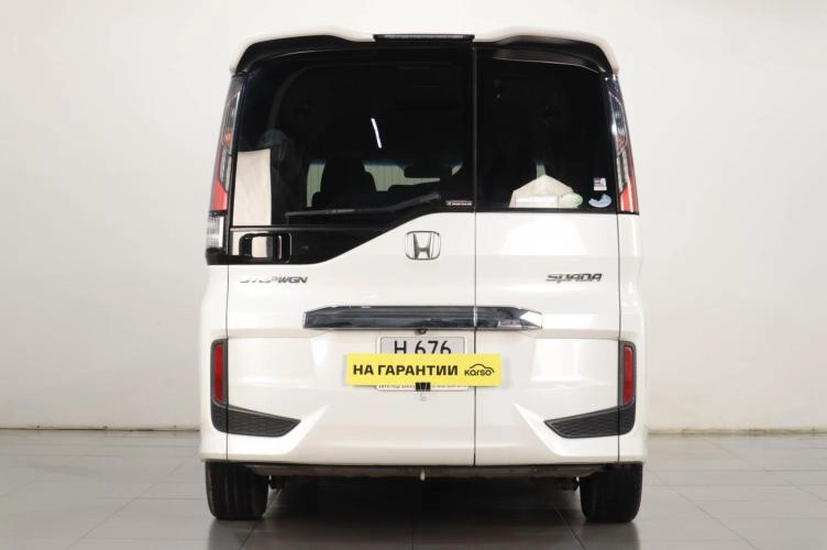 Honda Stepwgn Spada 5 из 6