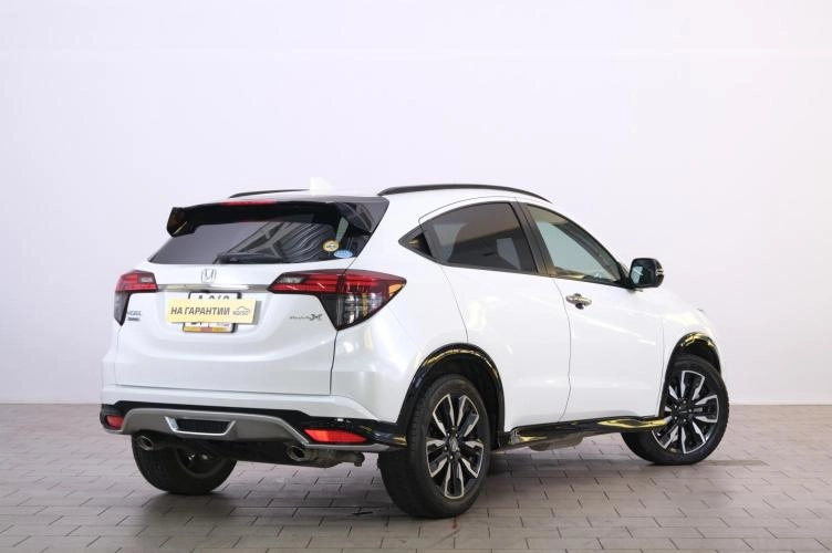 Honda Vezel 6 из 6