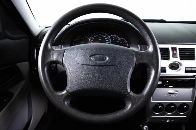 ВАЗ (LADA) Priora 14 из 20