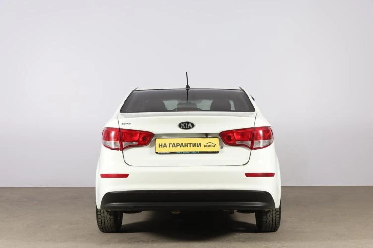 KIA Rio 5 из 6