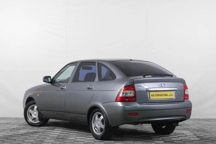 ВАЗ (LADA) Priora 4 из 6