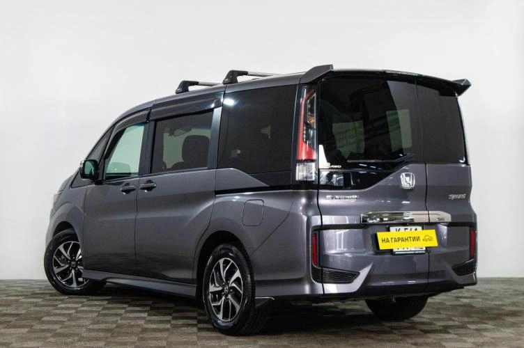 Honda Stepwgn Spada 6 из 6