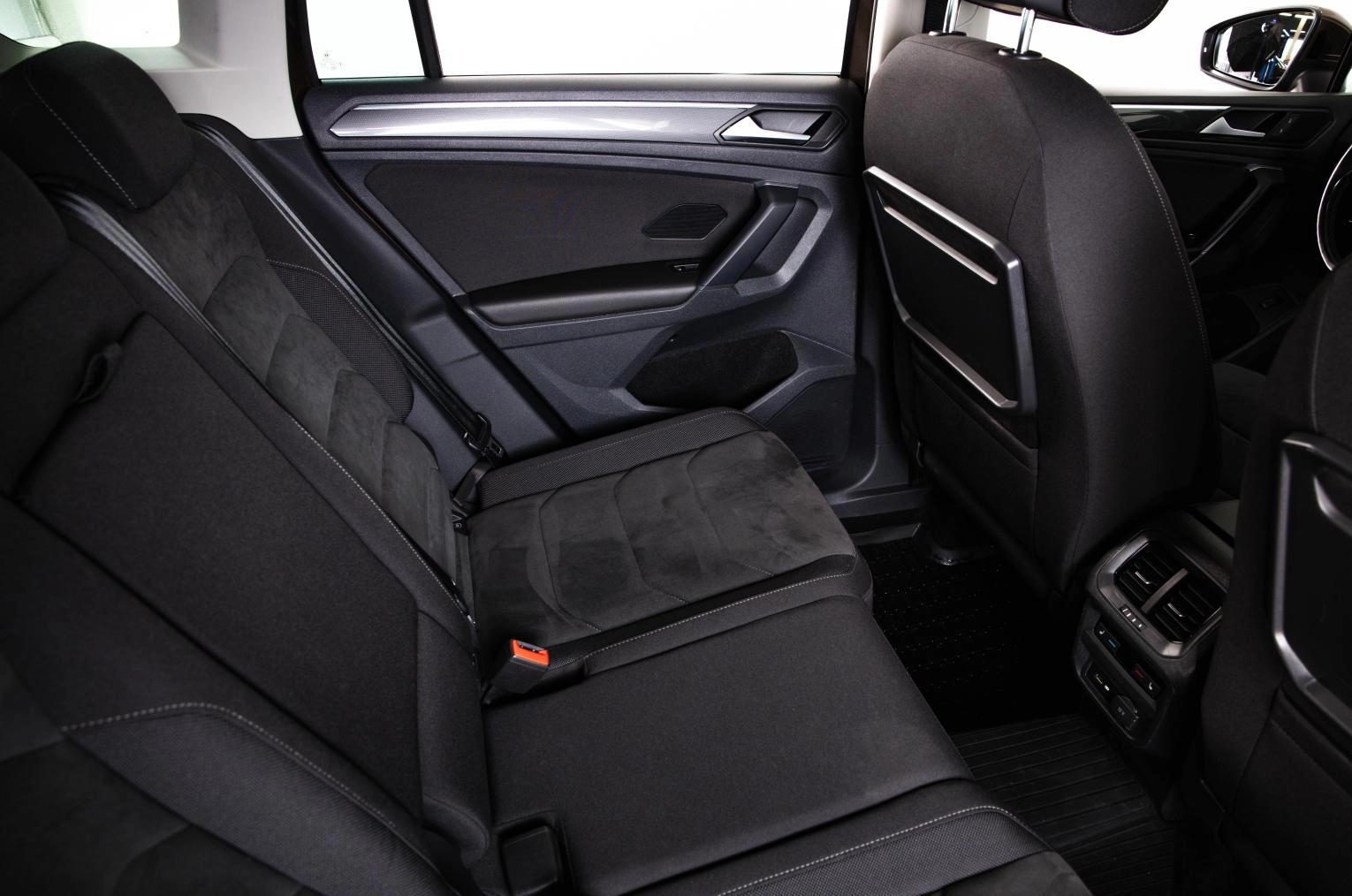 Volkswagen Tiguan 12 из 28