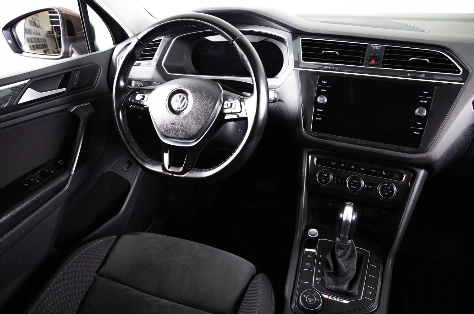 Volkswagen Tiguan 14 из 28