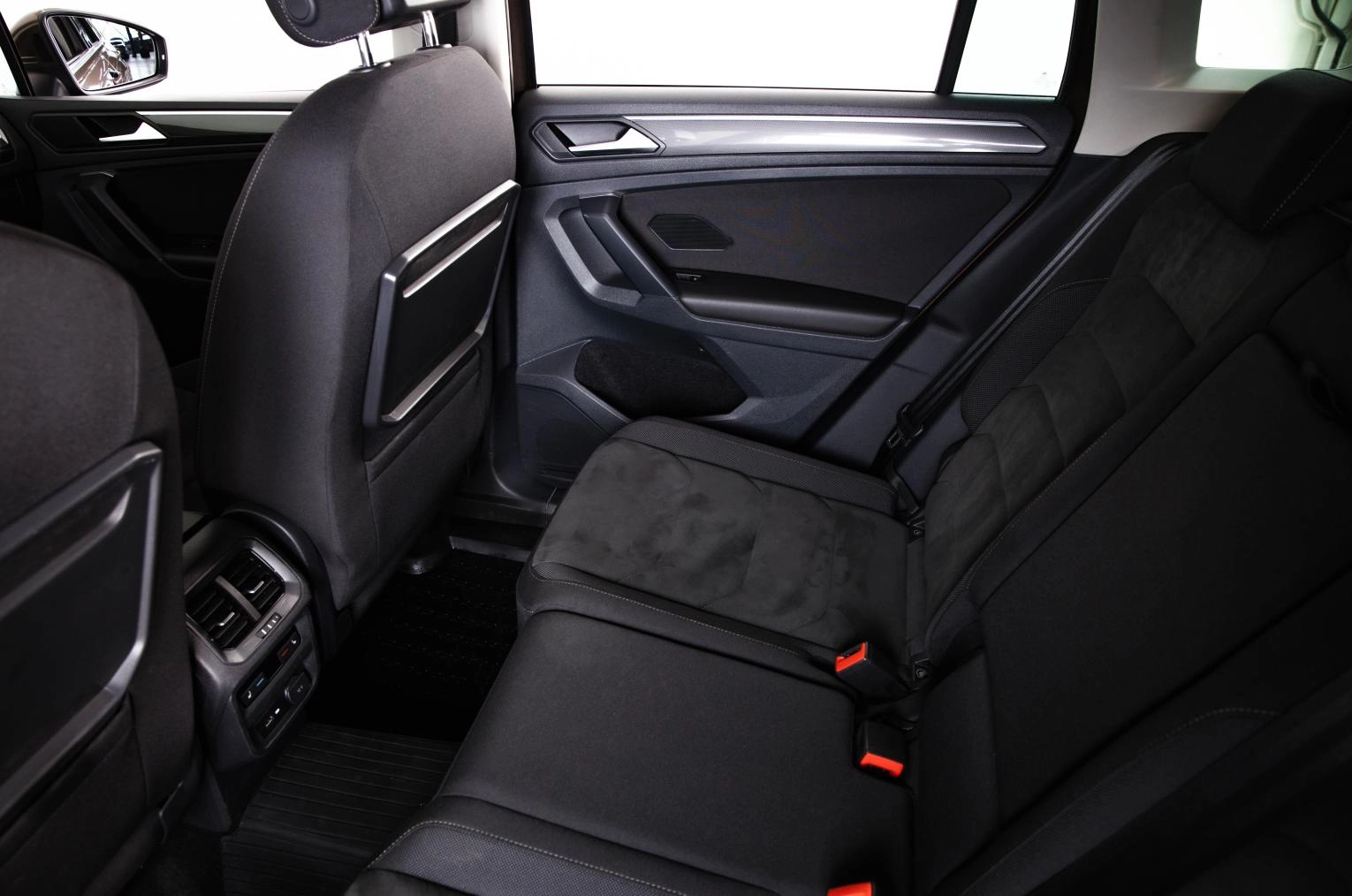 Volkswagen Tiguan 11 из 28