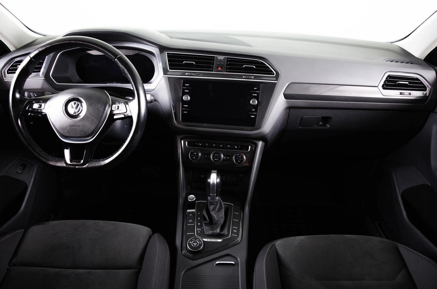Volkswagen Tiguan 15 из 28