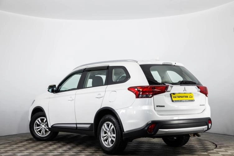 Mitsubishi Outlander 6 из 6