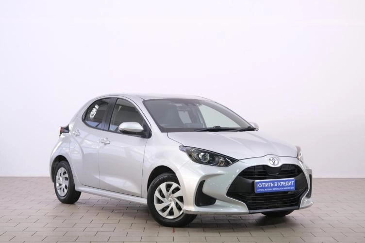 Toyota Yaris 1 из 6