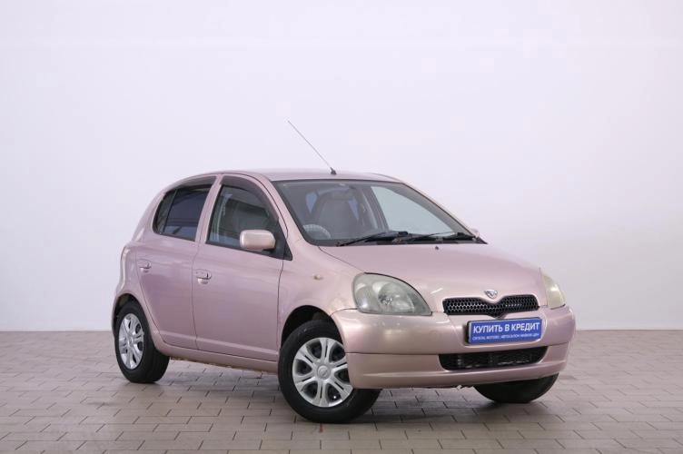 Toyota Vitz 1 из 6