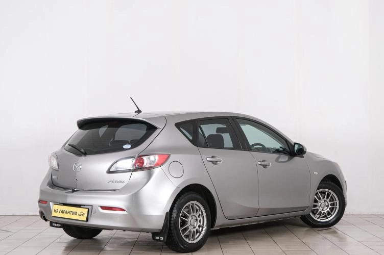 Mazda Axela 6 из 6