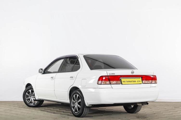 Nissan Sunny 4 из 6