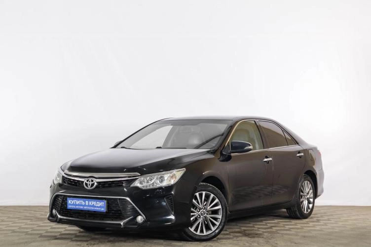 Toyota Camry 3 из 6