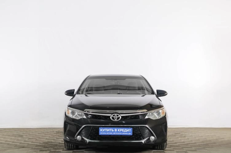 Toyota Camry 2 из 6