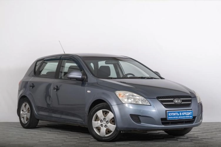 KIA cee'd 1 из 6