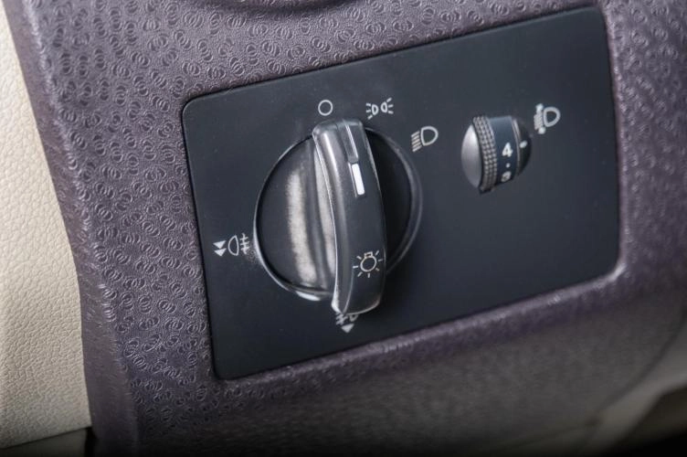 Ford Fusion 12 из 17