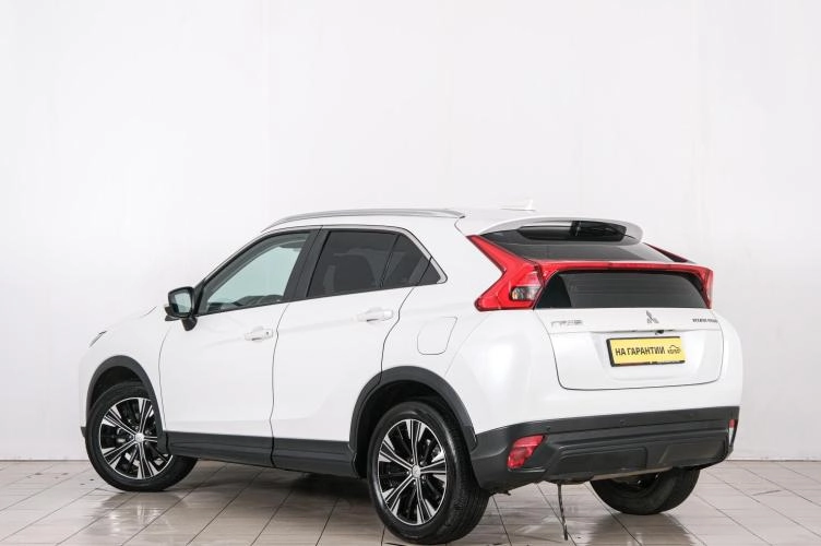 Mitsubishi Eclipse Cross 4 из 6