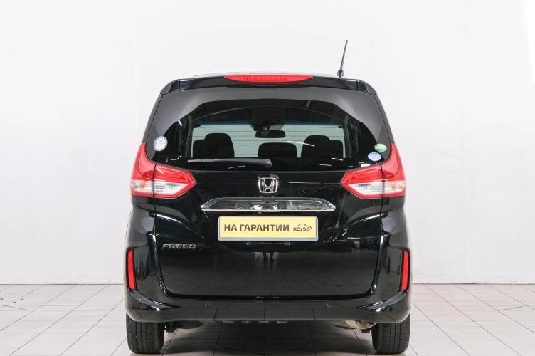 Honda Freed 5 из 6