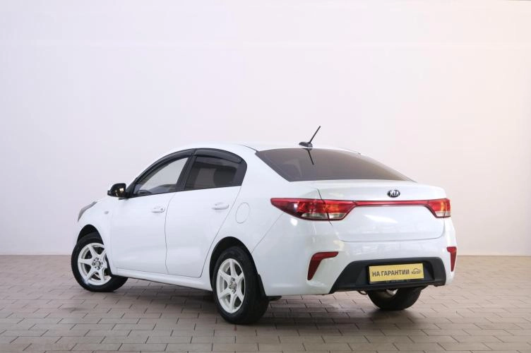 KIA Rio 4 из 6