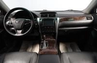 Toyota Camry 8 из 18