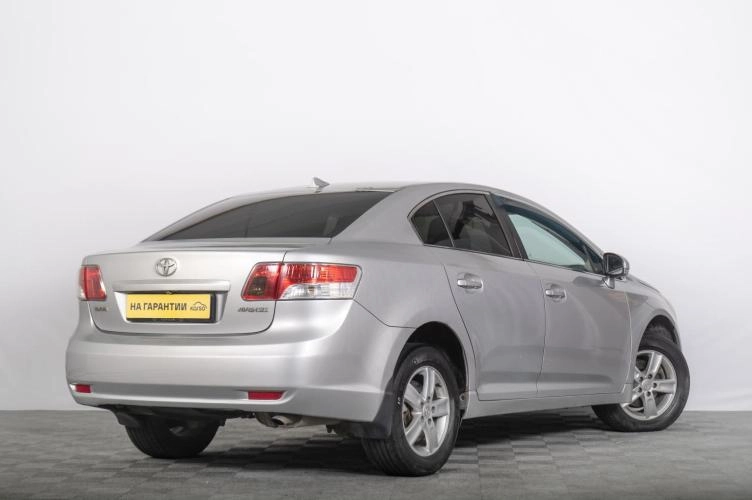 Toyota Avensis 6 из 6