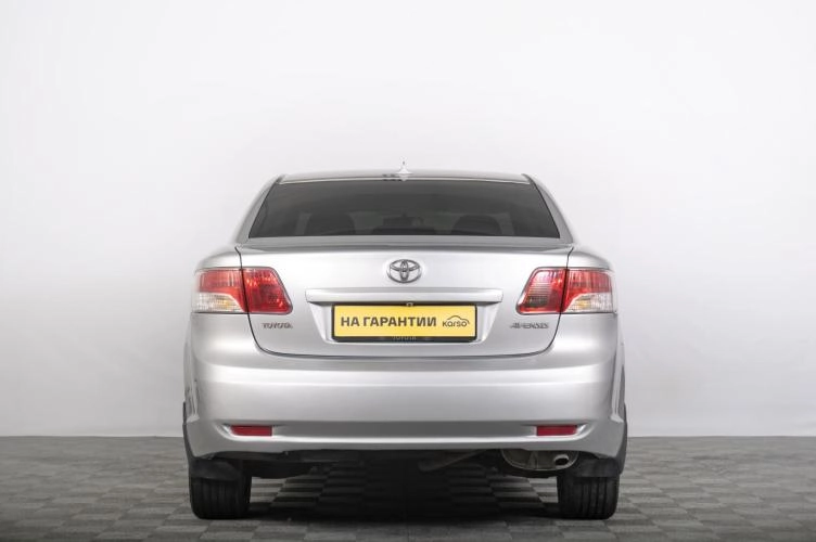 Toyota Avensis 4 из 6