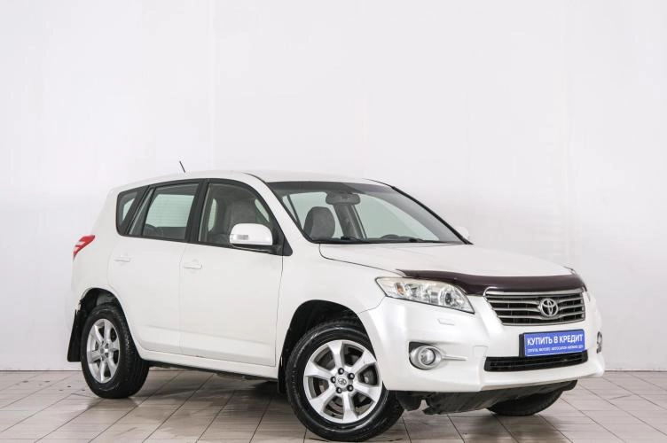 Toyota RAV4 1 из 6