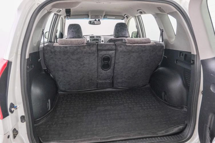 Toyota RAV4 23 из 23