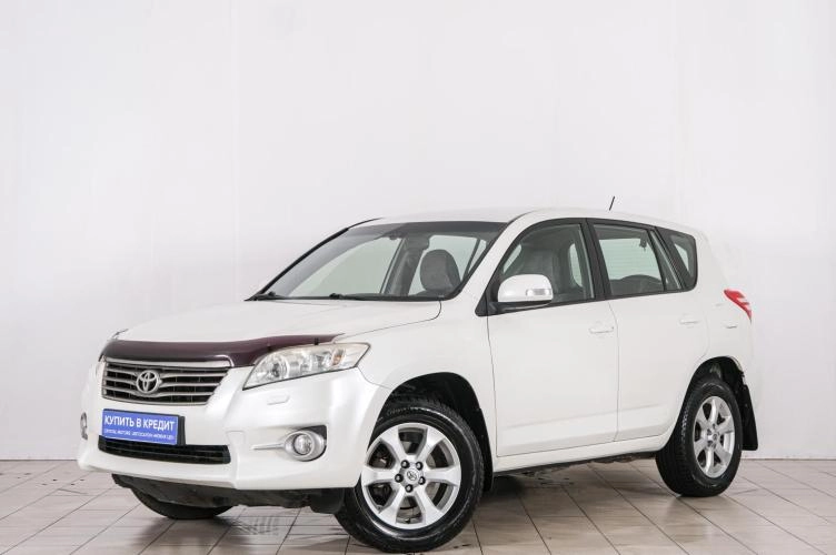 Toyota RAV4 3 из 6