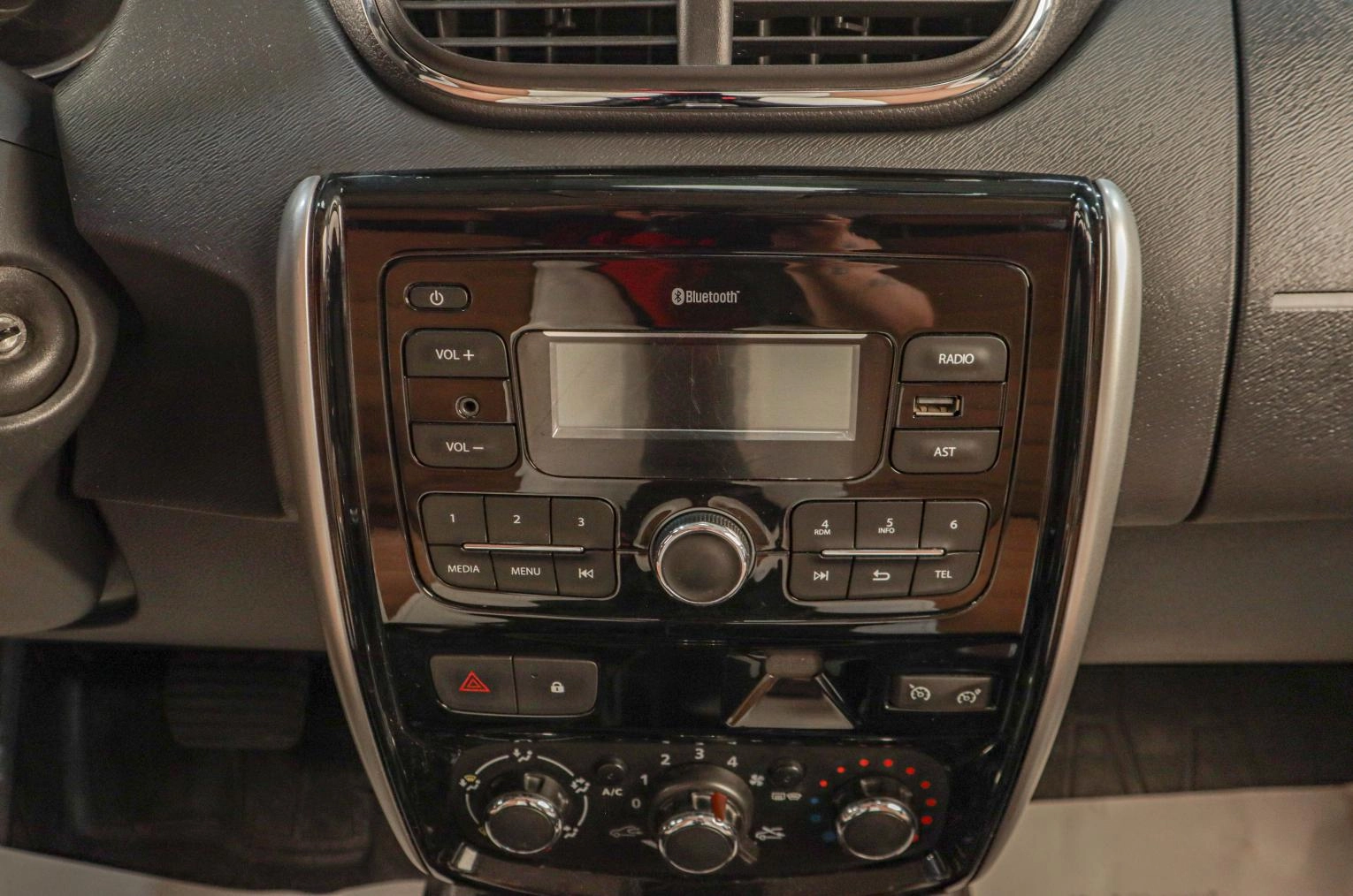 Nissan Terrano 14 из 17