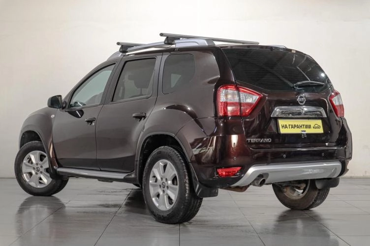 Nissan Terrano 4 из 6