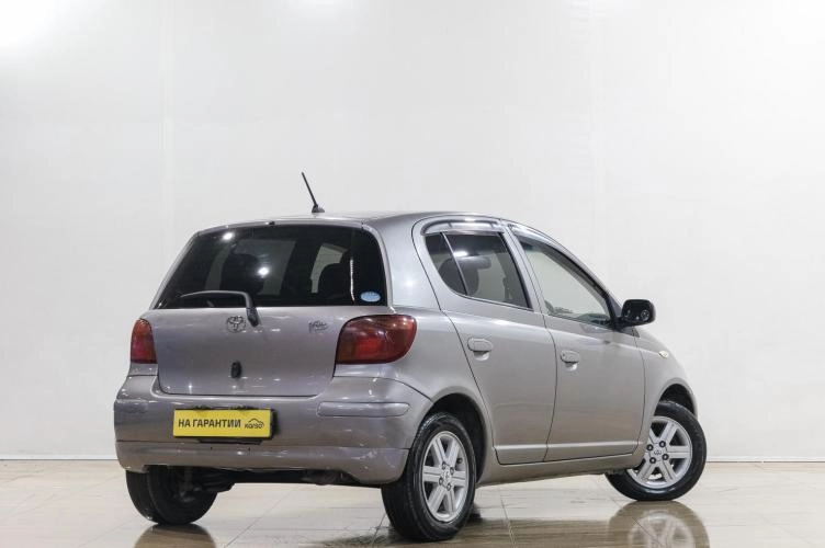 Toyota Vitz 6 из 6