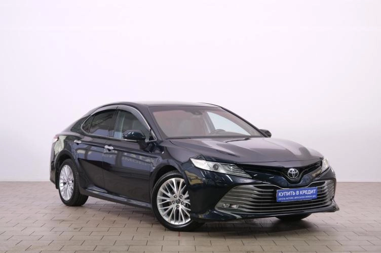 Toyota Camry 1 из 6