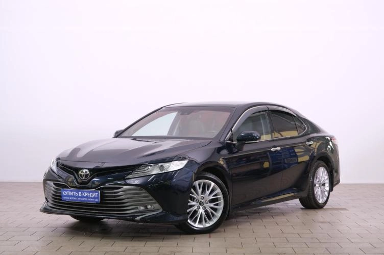 Toyota Camry 3 из 6