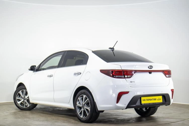 KIA Rio 6 из 6