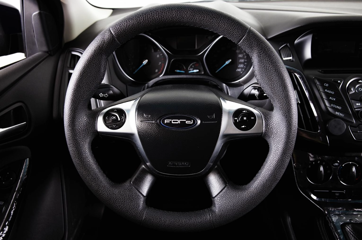 Ford Focus 15 из 23