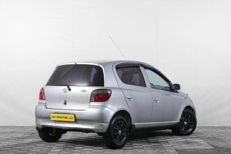 Toyota Vitz 6 из 6