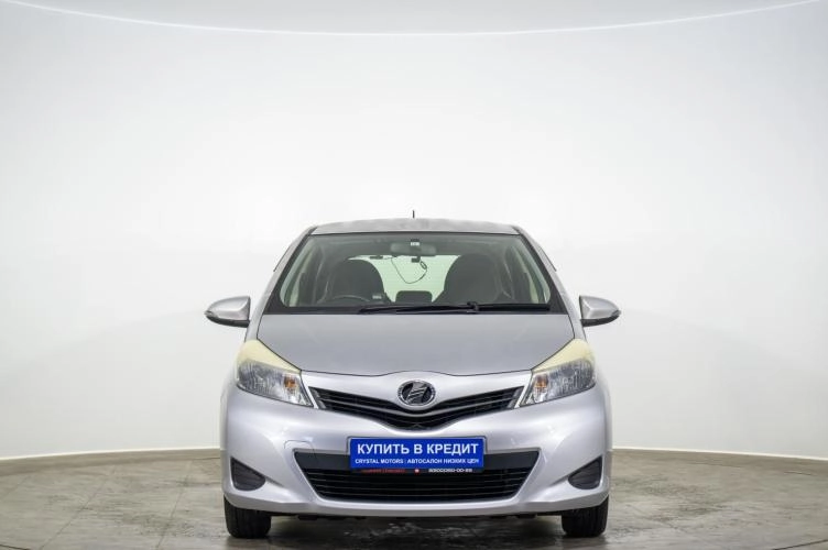 Toyota Vitz 2 из 6
