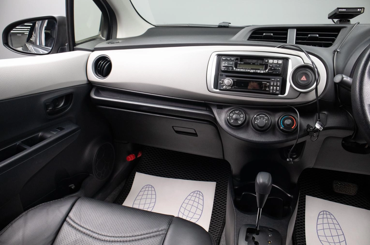 Toyota Vitz 10 из 16
