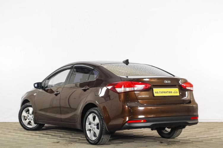 KIA Cerato 4 из 6