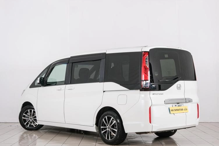 Honda Stepwgn 4 из 6