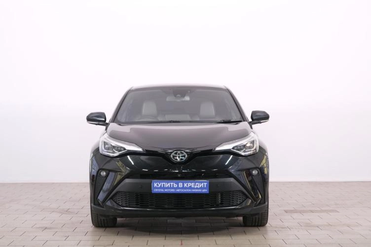 Toyota C-HR 2 из 6