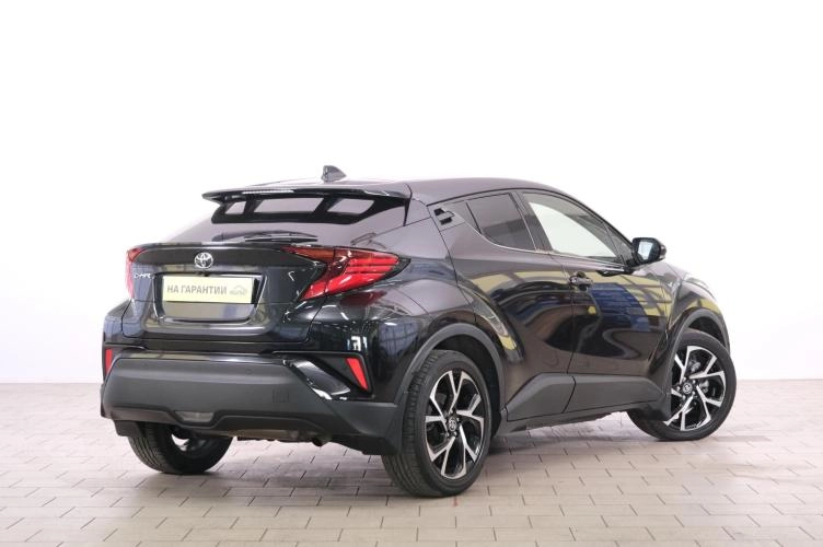 Toyota C-HR 6 из 6