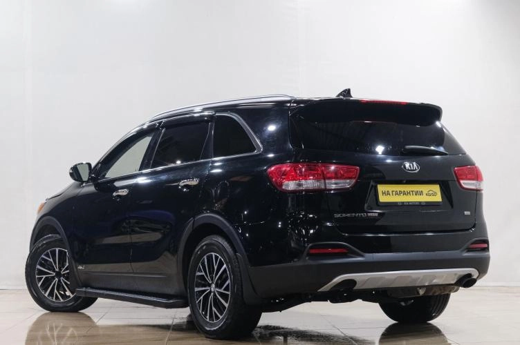 KIA Sorento 4 из 6