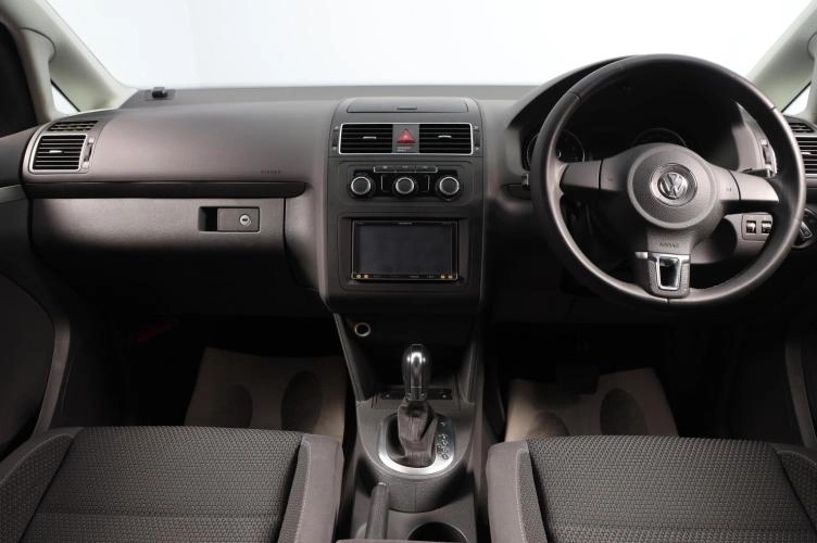 Volkswagen Touran 8 из 16