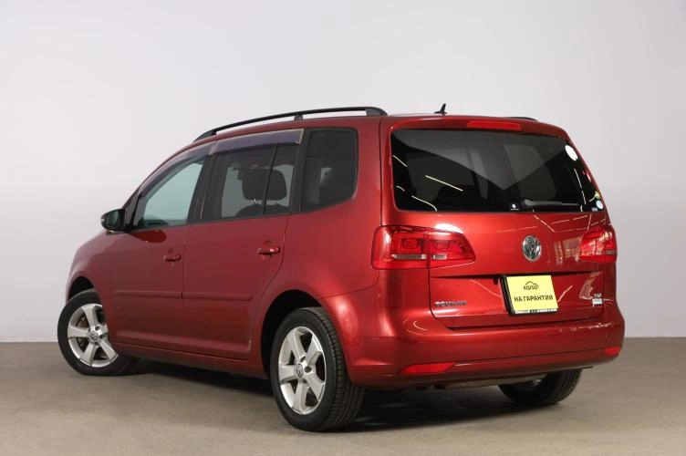 Volkswagen Touran 4 из 6