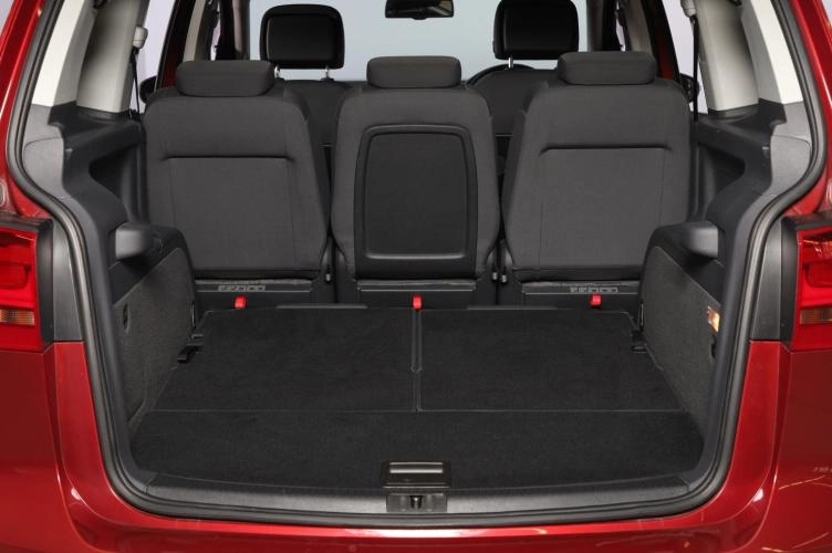 Volkswagen Touran 16 из 16