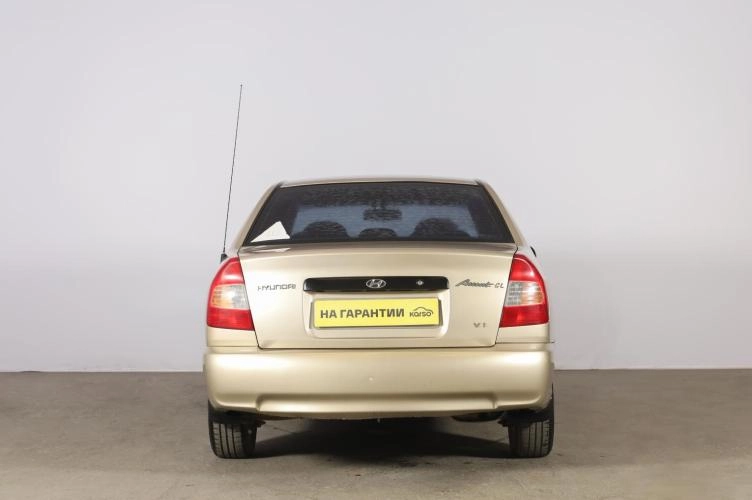 Hyundai Accent 5 из 6