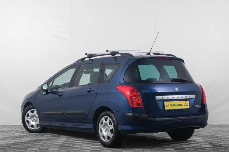 Peugeot 308 4 из 6