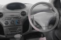 Toyota Vitz 14 из 19